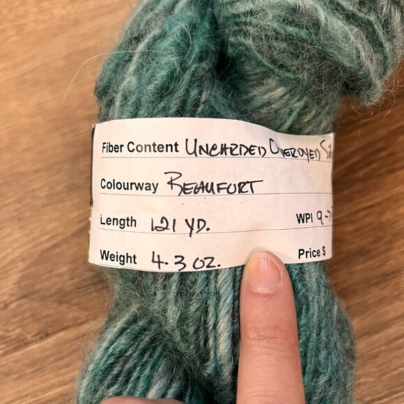 Coopworth Wool Hand-Spun Hand Dyed Fiber Yarn Teal - Picture 4 of 7